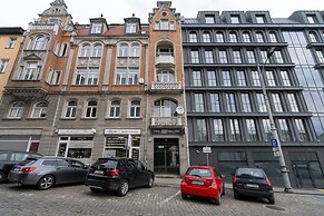 Studio centrum Poznań by Renters