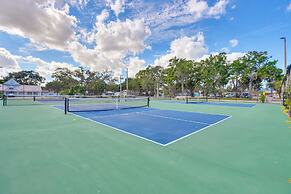 3 Mi to Riverwalk: Pet-friendly Home w/ Yard!