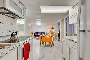 1 Mi to Downtown: Salem Vacation Rental!