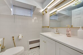 1 Mi to Downtown: Salem Vacation Rental!