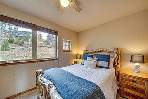 6 Mi to Winter Park Resort: Townhome w/ Hot Tub!