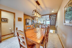 6 Mi to Winter Park Resort: Townhome w/ Hot Tub!
