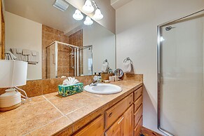 6 Mi to Winter Park Resort: Townhome w/ Hot Tub!