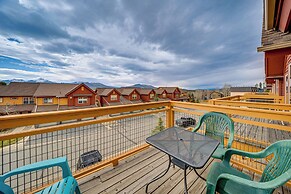 6 Mi to Winter Park Resort: Townhome w/ Hot Tub!