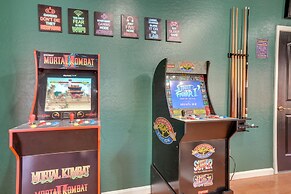 Luxury Goodyear Home w/ Private Pool + Pickleball!