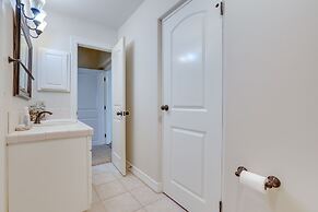 Scenic Canyon Lake Vacation Home Near Boat Ramp!