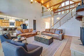 Scenic Canyon Lake Vacation Home Near Boat Ramp!