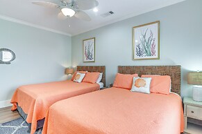 Oceanfront Crystal Beach Vacation Home w/ Deck!