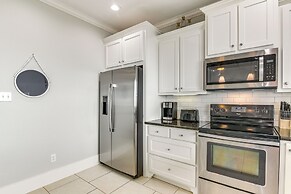 Oceanfront Crystal Beach Vacation Home w/ Deck!