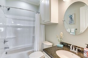 Oceanfront Crystal Beach Vacation Home w/ Deck!