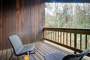Ski & Golf: Cozy North Conway Mountain Cabin!