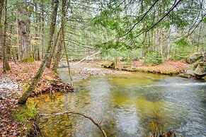 Ski & Golf: Cozy North Conway Mountain Cabin!
