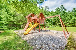 Ski & Golf: Cozy North Conway Mountain Cabin!