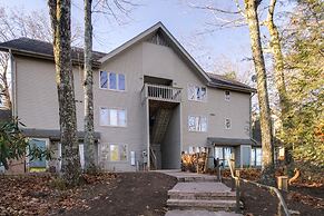 Wintergreen Ski Resort Condo w/ Golf Access!