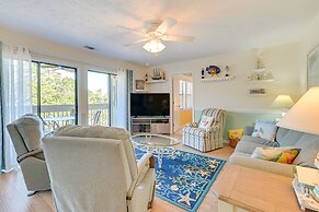 Surfside Beach Condo w/ Balcony: Walk to Beach!