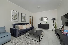 Modern Apartment in Krakow by Renters
