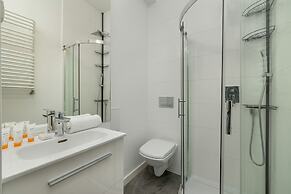 Modern Apartment in Krakow by Renters