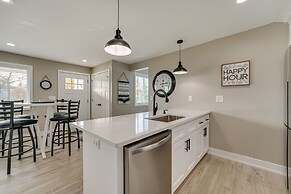 Cozy Algonac Home w/ Grill: Walk to St Clair River