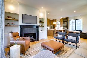 Belmont Vacation Home w/ Fire Pit: Walk Downtown!