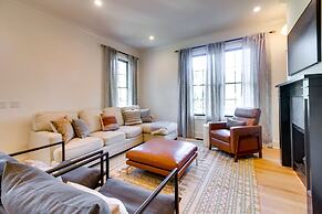 Belmont Vacation Home w/ Fire Pit: Walk Downtown!
