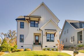 Belmont Vacation Home w/ Fire Pit: Walk Downtown!