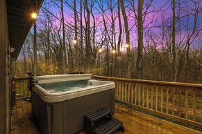 Serene Logan Retreat w/ Private Hot Tub & Fire Pit