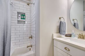 Lake Access & Boat Slip: Greenwood Cottage!