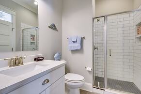 Lake Access & Boat Slip: Greenwood Cottage!