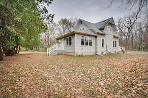 Family-friendly Home in Pepin: Walk to Main St!