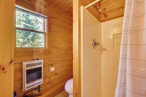 Remote Escape: Vermont Cabin w/ Mountaintop Views!