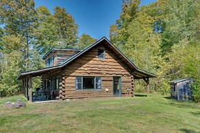 Remote Escape: Vermont Cabin w/ Mountaintop Views!