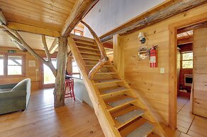 Remote Escape: Vermont Cabin w/ Mountaintop Views!