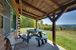 Remote Escape: Vermont Cabin w/ Mountaintop Views!