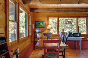 Remote Escape: Vermont Cabin w/ Mountaintop Views!