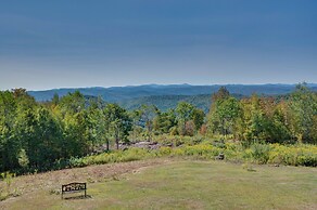 Remote Escape: Vermont Cabin w/ Mountaintop Views!