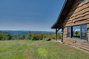 Remote Escape: Vermont Cabin w/ Mountaintop Views!