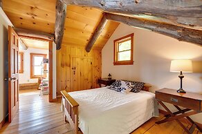 Remote Escape: Vermont Cabin w/ Mountaintop Views!