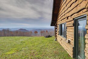 Remote Escape: Vermont Cabin w/ Mountaintop Views!