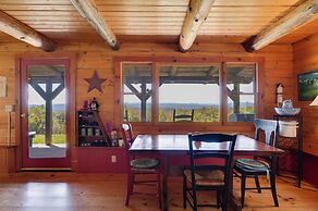 Remote Escape: Vermont Cabin w/ Mountaintop Views!