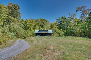 Remote Escape: Vermont Cabin w/ Mountaintop Views!