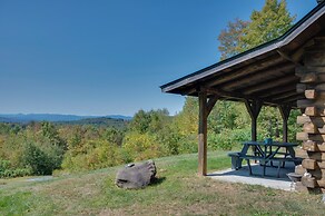 Remote Escape: Vermont Cabin w/ Mountaintop Views!