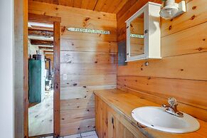 Remote Escape: Vermont Cabin w/ Mountaintop Views!
