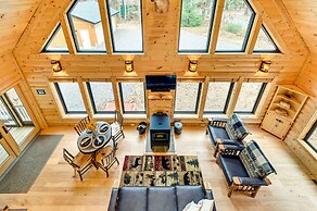 Modern Cabin w/ Hot Tub & Sacandaga Lake Access!