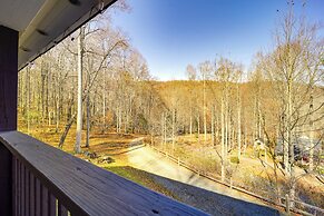 Pet-friendly Cabin w/ Fire Pit in Spruce Pine!