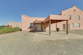 Eloy Vacation Rental w/ Community Pool & Courtyard