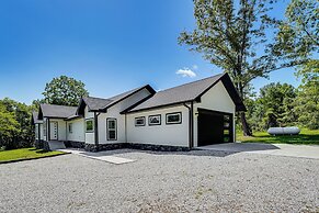 Gorgeous Harrison Getaway w/ Patio & Kayak!