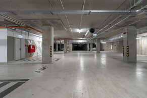 Elegant Apartment in Poznan by Renters