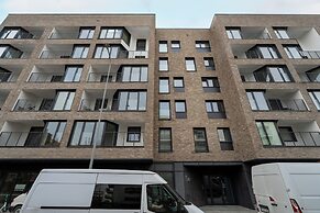 Elegant Apartment in Poznan by Renters