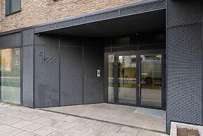 Elegant Apartment in Poznan by Renters