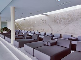 Hotel AVIVA make friends - Singles only